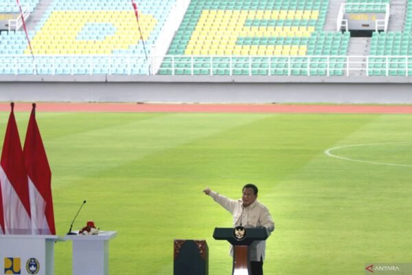 Tentu! Berikut adalah beberapa alternatif untuk judul "Presiden dukung penuh rencana PSSI bentuk klub-klub amatir di daerah":

1. "Presiden Berikan Dukungan Penuh untuk Inisiatif PSSI dalam Membentuk Klub Amatir di Daerah"
2. "Komitmen Presiden untuk Mendukung Pembentukan Klub-klub Amatir oleh PSSI"
3. "Dukungan Presiden Terhadap Rencana PSSI Mendirikan Klub Amatir di Setiap Daerah"
4. "Presiden Mendorong PSSI untuk Kembangkan Klub Amatir di Seluruh Wilayah"
5. "Inisiatif PSSI: Dukungan Presiden untuk Pembentukan Klub Amatir di Daerah"

Silakan pilih atau modifikasi sesuai kebutuhan!