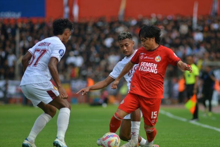 Semen Padang Masih Dalam Bahaya Setelah Ditahan Imbang 1-1 oleh Persik