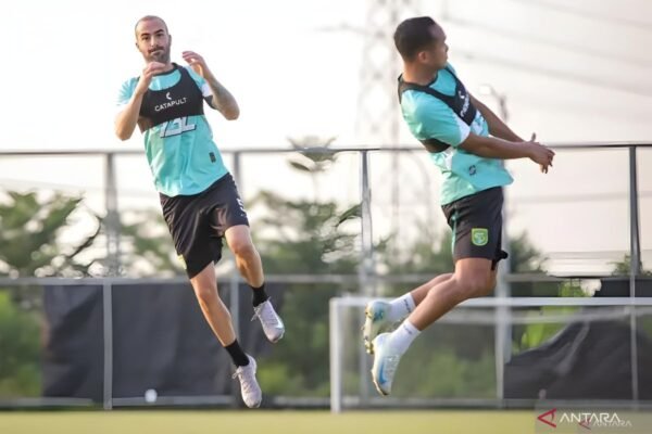 Sinyal Positif Pemain Asing Baru untuk Capai Target Persebaya Musim Ini Sinyal Positif Pemain Asing Baru untuk Capai Target Persebaya Musim Ini